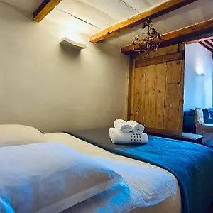 Le Rousseau , Annecy France